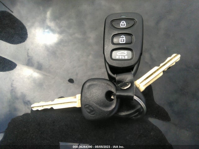 Hyundai ELANTRA SE 2019 5NPD74LF4KH490873 Image 3