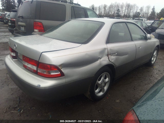 2001 LEXUS ES 300 VIN: JT8BF28G810331851