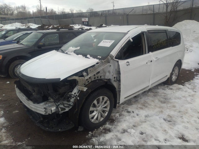 2C4RC1BG4HR627347 Chrysler Pacifica Touring-l