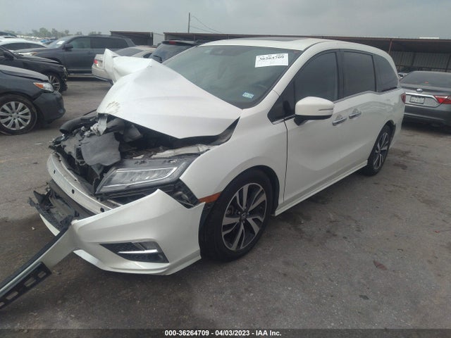 Honda Odyssey Elite 2018 5FNRL6H91JB012603 Image 2