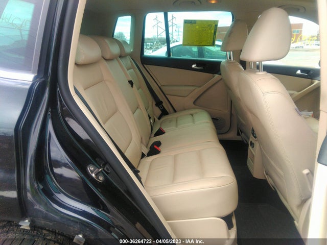 2011 VOLKSWAGEN TIGUAN SEL 4MOTION W VIN: WVGBV7AX9BW528470