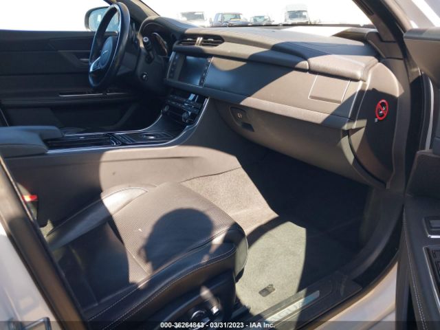 SAJBG4BV9HCY38009 Jaguar Xf S
