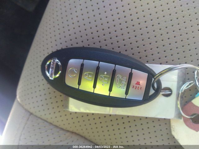 5N1AT2MV9LC745258 Nissan Rogue Sl