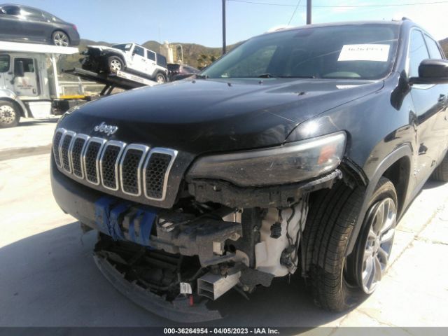 1C4PJLLB8KD327235 Jeep Cherokee Latitude Plus