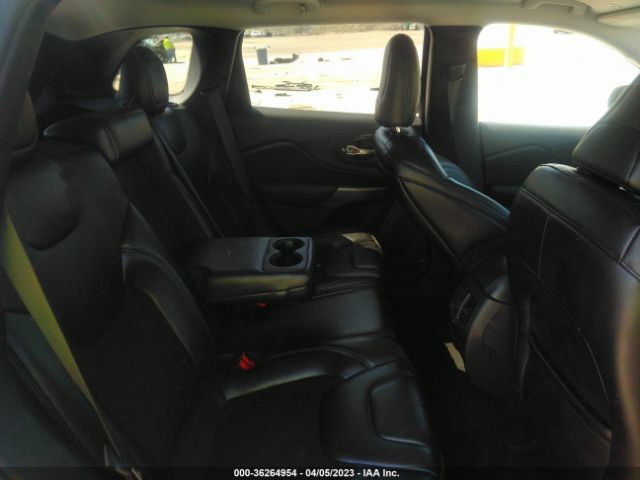 1C4PJLLB8KD327235 Jeep Cherokee Latitude Plus