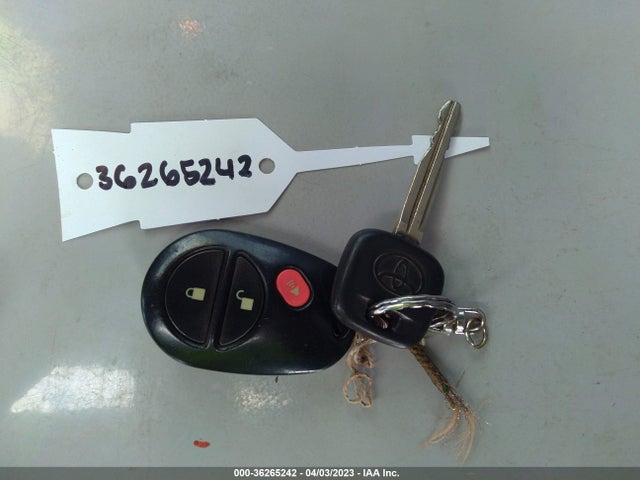 36265242 :رقم المزاد ، 5TDZA23C44S074904 vin ، 2004 Toyota Sienna Ce/le مزاد بيع