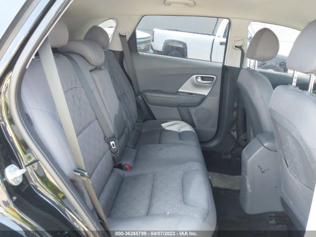 KNDCB3LC1K5239013 KIA NIRO LX