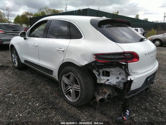 2016 PORSCHE MACAN S VIN: WP1AB2A56GLB53252