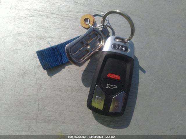 WAUGMAF49HN036641 Audi A4 Ultra Premium