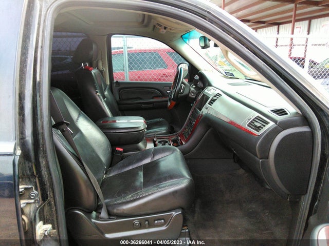 2009 CADILLAC ESCALADE VIN: 1GYFC53209R116510