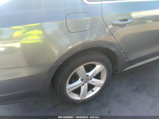 2014 VOLKSWAGEN PASSAT SE VIN: 1VWBT7A35EC063423