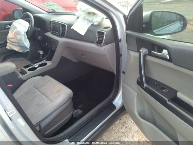 KNDPM3AC6K7562637 KIA Sportage Lx