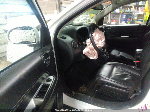 1C4NJDEB2FD395837 Jeep Compass High Altitude Edition