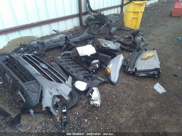 Ford ESCAPE SE 2019 1FMCU9GD3KUC33537 Image 4