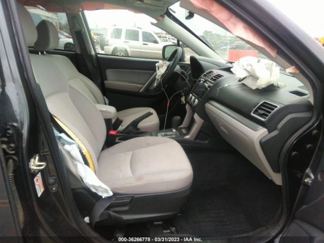 JF2SJAECXHH567023 Subaru Forester Premium