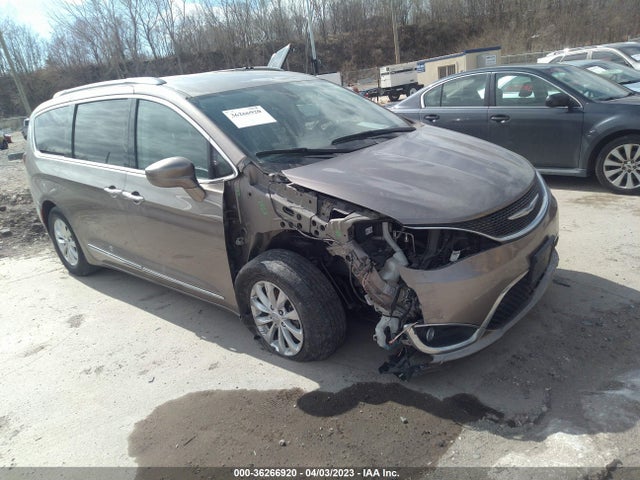 2C4RC1BG0JR155198 auction archive image