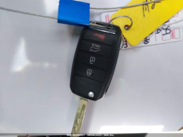 5XYPG4A3XKG537496 KIA SORENTO LX