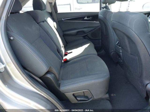 5XYPG4A3XKG537496 KIA SORENTO LX