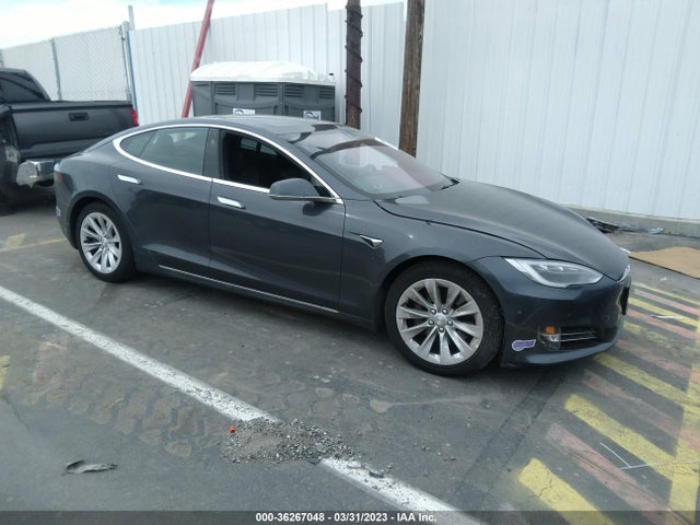 2018 5YJSA1E26JF265644 main image