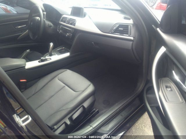 WBA8E1G57JNU93396 BMW 3 Series 320i