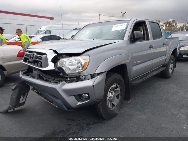 Toyota Tacoma Prerunner 2015 5TFJU4GN8FX069827 Image 2