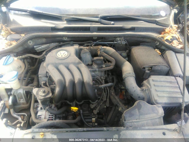 3VW2K7AJ8FM418425 Volkswagen Jetta Sedan 2.0l S