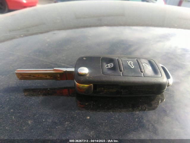 3VW2K7AJ8FM418425 Volkswagen Jetta Sedan 2.0l S