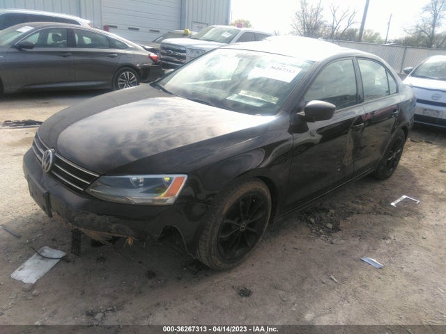 3VW2K7AJ8FM418425 Volkswagen Jetta Sedan 2.0l S