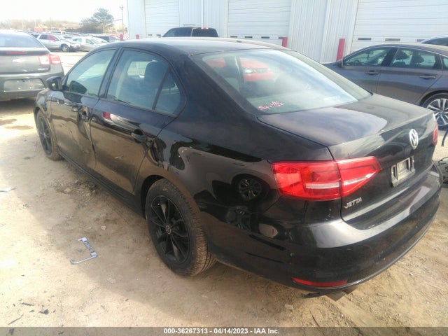 3VW2K7AJ8FM418425 Volkswagen Jetta Sedan 2.0l S