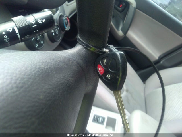 2008 TOYOTA RAV4 VIN: JTMBD33V085142708