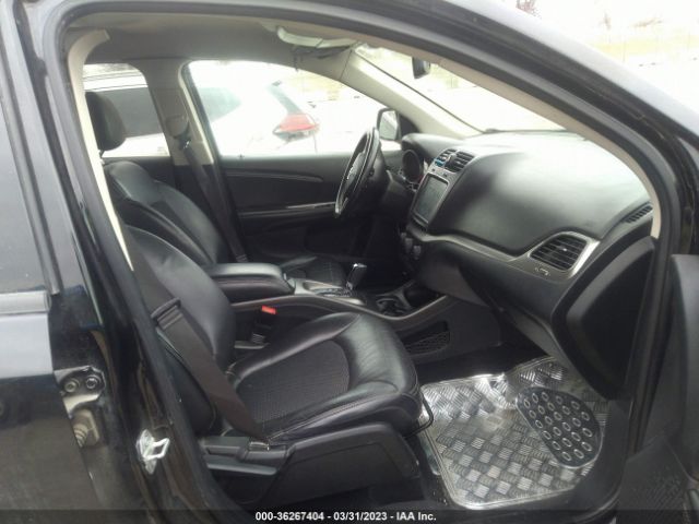 3C4PDCGB1KT867697 Dodge Journey Crossroad