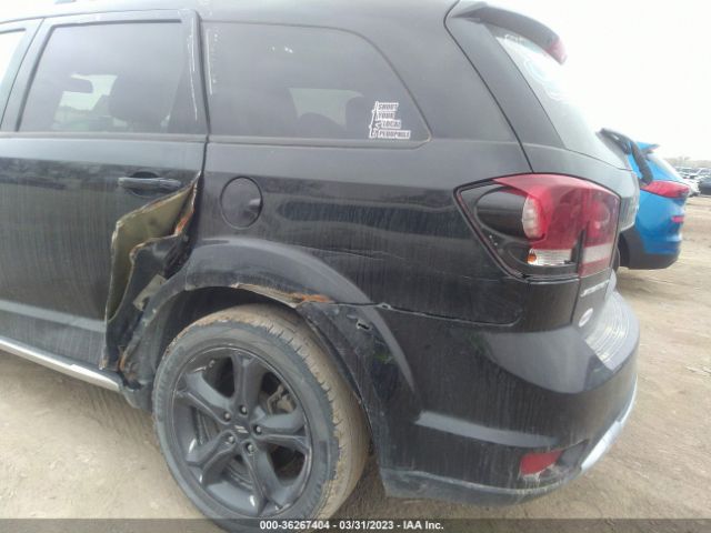 3C4PDCGB1KT867697 Dodge Journey Crossroad