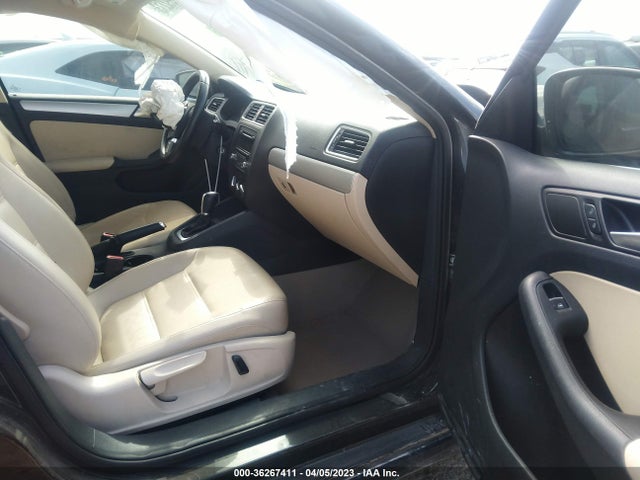 3VWD07AJ4EM307738 Volkswagen Jetta Sedan Se W/connectivity