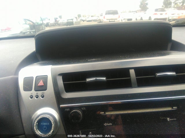 Toyota Prius V Two/five/three/four 2017 JTDZN3EU8HJ058353 Image 7