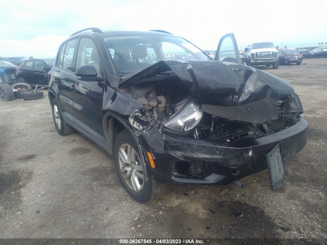 WVGAV7AX6HK029380 Volkswagen TIGUAN