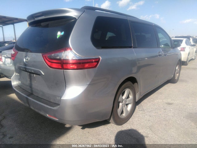 Toyota SIENNA LE 2015 5TDKK3DC0FS579246 Image 4