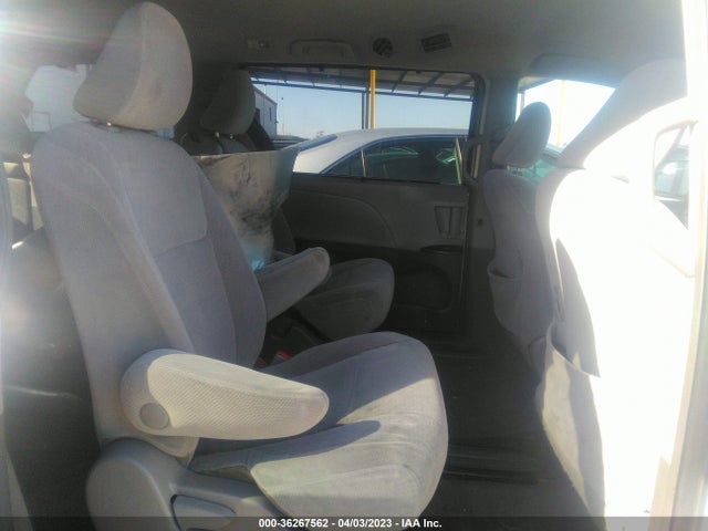 Toyota SIENNA LE 2015 5TDKK3DC0FS579246 Image 8