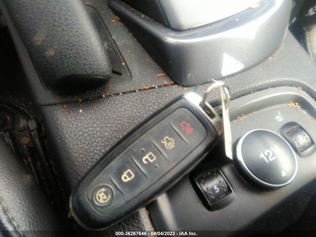 2014 FORD FOCUS TITANIUM VIN: 1FADP3N28EL258948