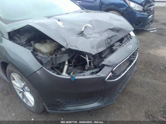 Ford FOCUS SE 2017 1FADP3K26HL258651 Image 8