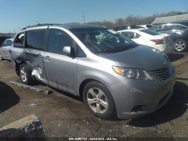 Toyota Sienna Le 8 Passenger 2015 5TDKK3DCXFS550157 main image