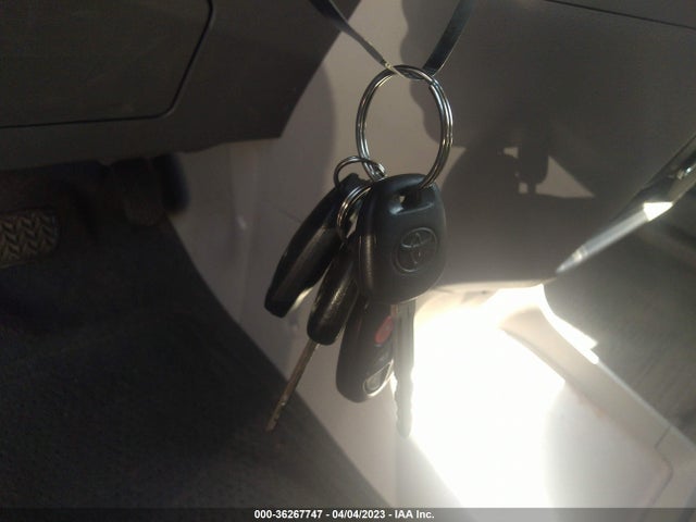 Toyota Sienna Le 8 Passenger 2015 5TDKK3DCXFS550157 Image 11