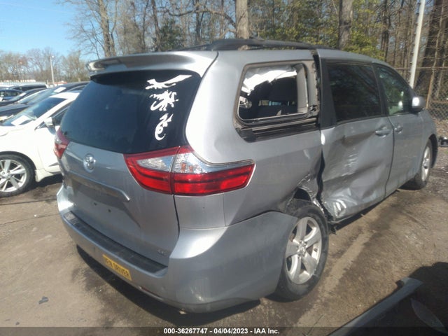 Toyota Sienna Le 8 Passenger 2015 5TDKK3DCXFS550157 Image 4
