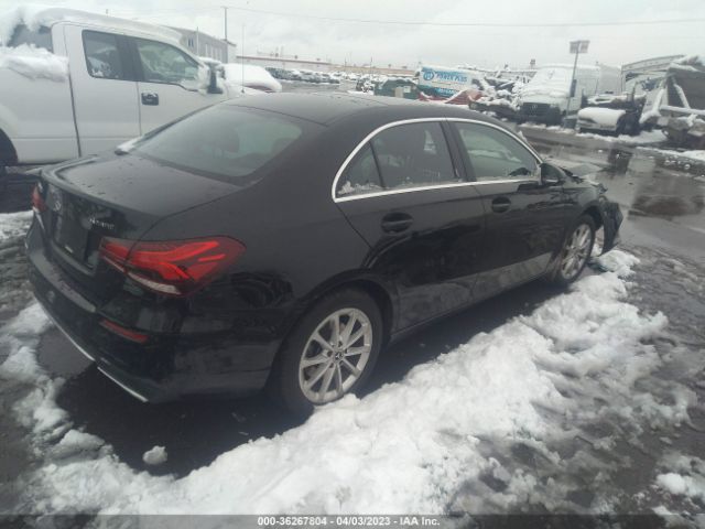 WDD3G4FB9KW011951 Mercedes-Benz A-class A 220
