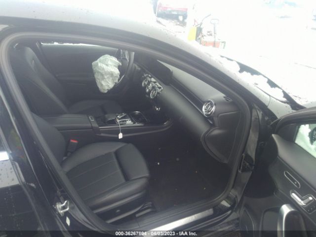 WDD3G4FB9KW011951 Mercedes-Benz A-class A 220