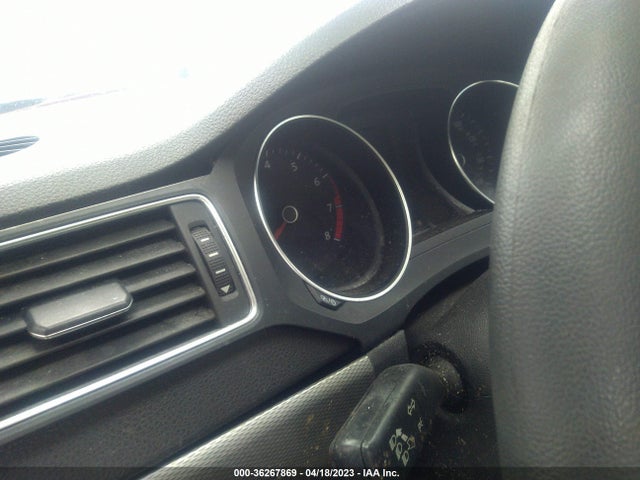 3VWD17AJXFM271469 Volkswagen Jetta Sedan 1.8t Se