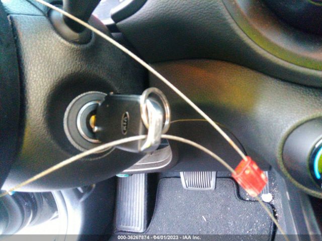 KNDJ23AU6M7797028 KIA SOUL S
