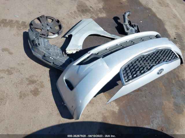 3KPFK4A73HE036968 KIA FORTE LX
