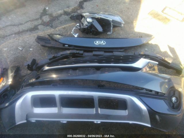 KNDEUCAA8M7125070 KIA SELTOS S