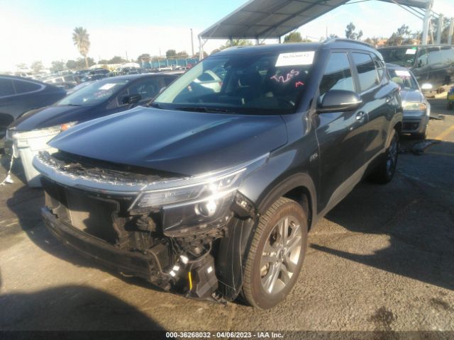 KNDEUCAA8M7125070 KIA SELTOS S