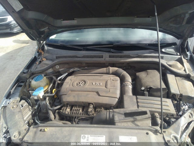 3VWD17AJ5EM384891 Volkswagen Jetta Sedan Se